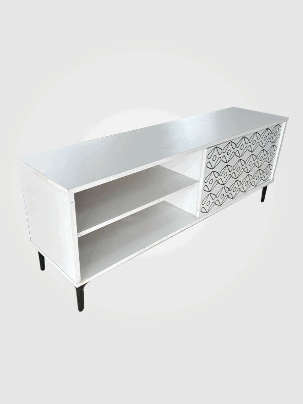 CHARI.NIARI.BOMI PLASMA STAND